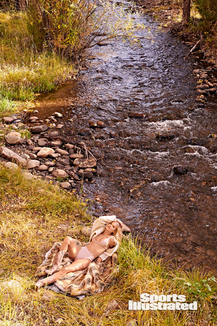 x162937_tk1_00093_rawwmweb